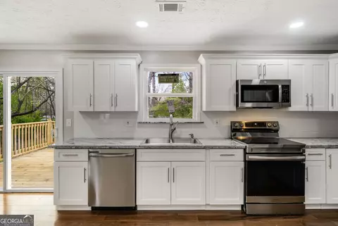 Kitchen - 6972 Vesta Brook Dr, Morrow, GA 30260 photo 1 of 3