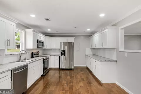Kitchen - 6972 Vesta Brook Dr, Morrow, GA 30260 photo 3 of 3
