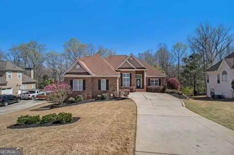 160 Glenmore Ln, Mcdonough, GA 30253