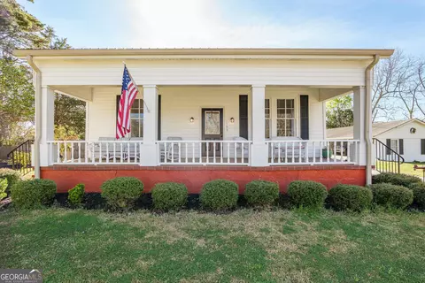 105 Walnut St, Washington, GA 30673