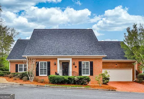 5 Downshire Ln, Decatur, GA 30033