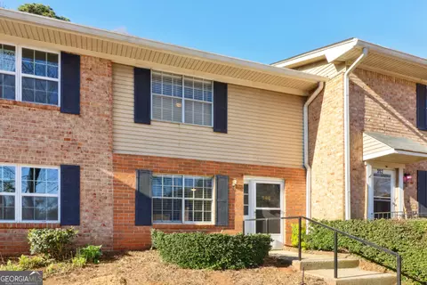 386 Northdale Ct, Lawrenceville, GA 30046