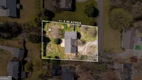 5042 Red Oak Ln, Gainesville, GA 30506