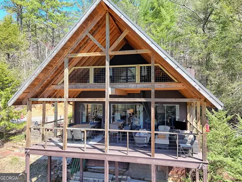 2309 Seed Lake Rd, Lakemont, GA 30552