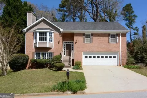 3185 Palm Tree Dr, Stonecrest, GA 30038