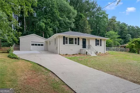 851 Daniell Dr SE, Smyrna, GA 30080