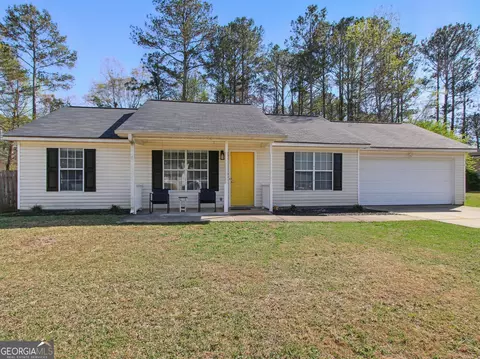 37 Chelsea Ln, Grantville, GA 30220