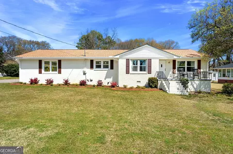 252 Arthur St, Hartwell, GA 30643