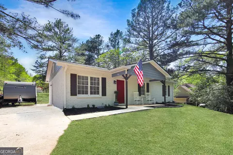 966 Baughs Cross Rd, West Point, GA 31833