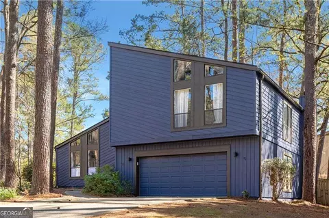 210 Trailmore Ct, Roswell, GA 30076