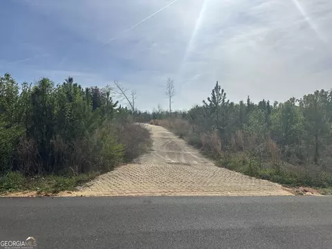 118 Timberland Trl, Newnan, GA 30263