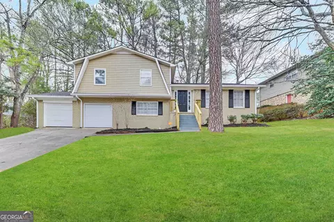 4183 Northstrand Dr, Decatur, GA 30035