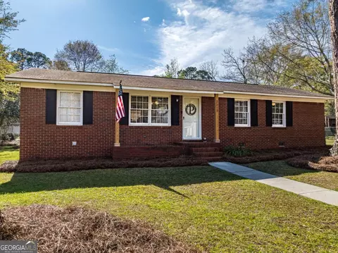 2212 Davis Ave #10, Tifton, GA 31794