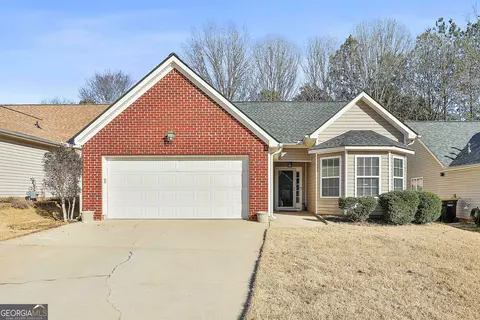 515 Hunterian Pl, Newnan, GA 30265