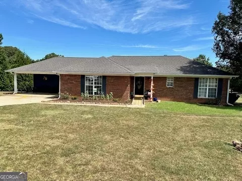 300 Springdale Dr, Pine Mountain, GA 31822