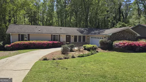 1727 Rivermist Dr SW, Lilburn, GA 30047