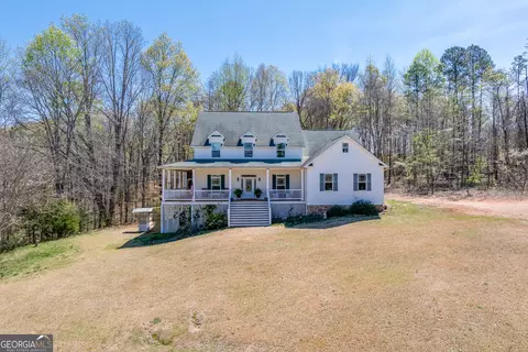 132 Dan Waters Dr, Commerce, GA 30530