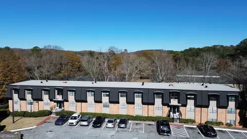 375 Winding River Dr, Atlanta, GA 30350