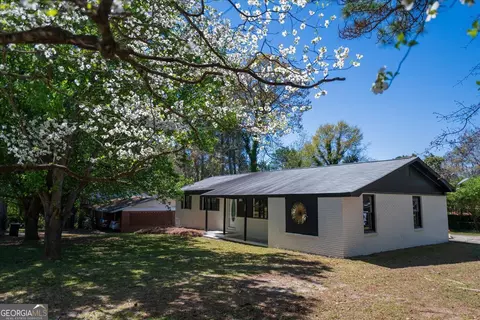 Other - 500 Pinecrest Dr, Warner Robins, GA 31093 photo 2 of 15