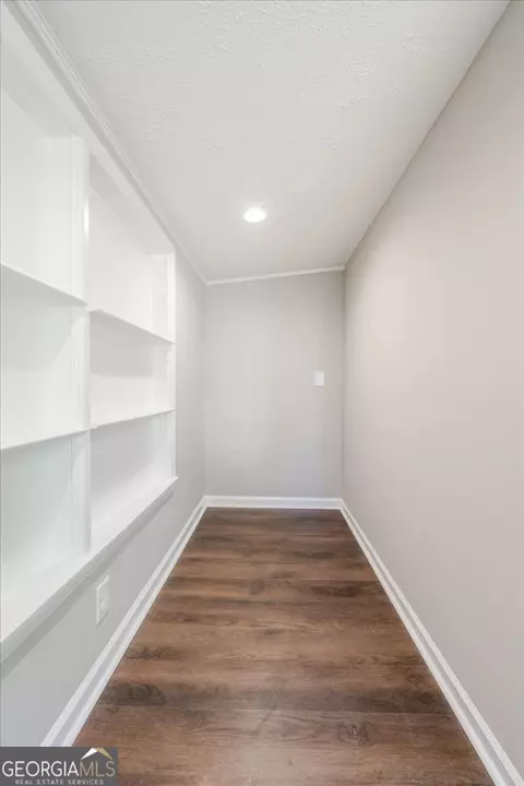 Entry Way - 500 Pinecrest Dr, Warner Robins, GA 31093 photo 1 of 1