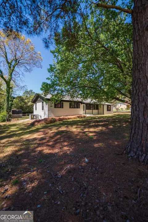 Exterior - 500 Pinecrest Dr, Warner Robins, GA 31093 photo 8 of 10