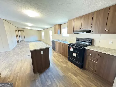 Kitchen - 183 Jack Pinyon Rd, Jasper, GA 30143 photo 6 of 6