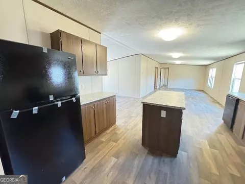 Kitchen - 183 Jack Pinyon Rd, Jasper, GA 30143 photo 5 of 6