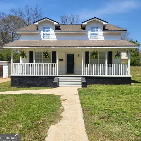 707 Spring St, Valley, AL 36854