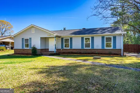 Exterior - 110 W Pyne Dr, Lagrange, GA 30240 photo 2 of 6