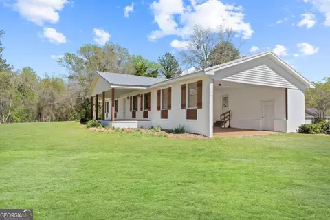 136 SW Cobb Rd SW, Gordon, GA 31031 photo 3