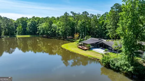 129 Old Norton Rd, Fayetteville, GA 30215