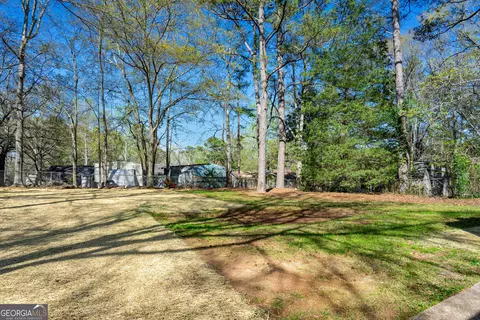 Exterior - 218 Hearthstone Dr, Lagrange, GA 30241 photo 3 of 4