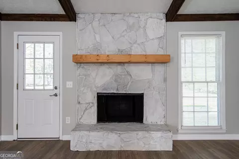 Living - 218 Hearthstone Dr, Lagrange, GA 30241 photo 3 of 3