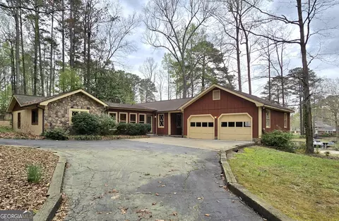 2996 Jodeco Dr, Jonesboro, GA 30236