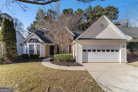 120 Lake Cove Approach, Newnan, GA 30265