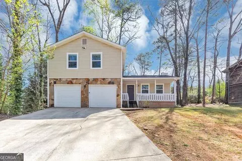 5307 Mountain Village Ct, Stone Mountain, GA 30083