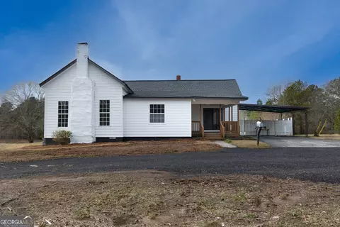2562 Roscoe Rd, Newnan, GA 30263