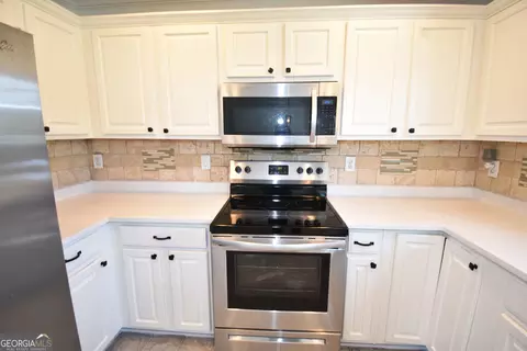 Kitchen - 116 Ducati Dr, Mcdonough, GA 30252 photo 3 of 5