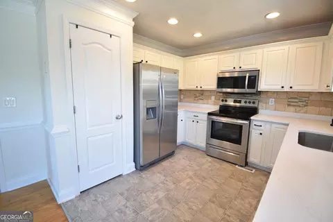 Kitchen - 116 Ducati Dr, Mcdonough, GA 30252 photo 2 of 5