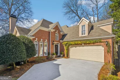 2022 Lenox Cove Cir NE, Atlanta, GA 30319