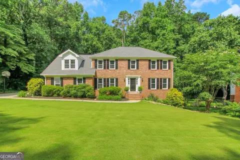 1135 Parkview Way, Lilburn, GA 30047