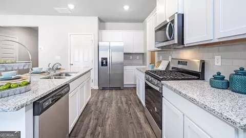 12098 Conrad Cir, Hampton, GA 30228 photo 7