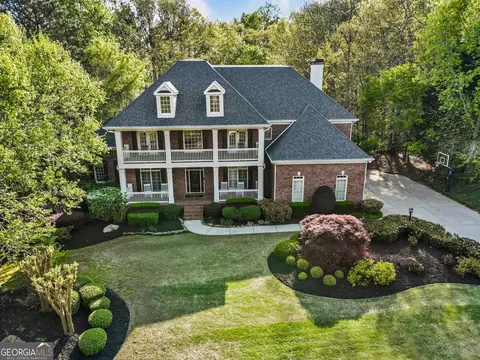 150 Inwood Ter, Roswell, GA 30075