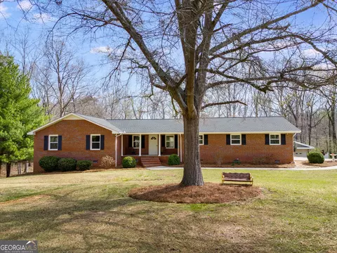 2237 N 100 Hwy, Waco, GA 30182