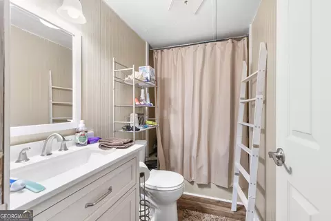 Bath - 1470 Overlook Ridge Rd, Bishop, GA 30621 photo 2 of 2