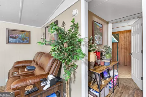Entry Way - 1470 Overlook Ridge Rd, Bishop, GA 30621 photo 2 of 3