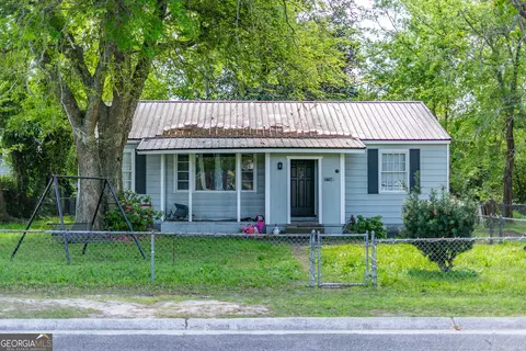 403 Spurgeon St, Waycross, GA 31501