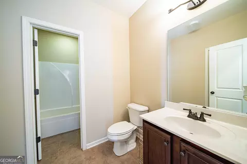 Bath - 106 Creek Pointe Dr, Lagrange, GA 30240 photo 6 of 6