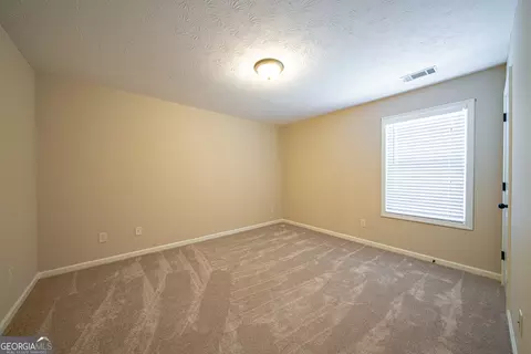 Bedroom - 106 Creek Pointe Dr, Lagrange, GA 30240 photo 5 of 7