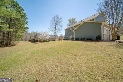 Exterior - 106 Creek Pointe Dr, Lagrange, GA 30240 photo 8 of 10